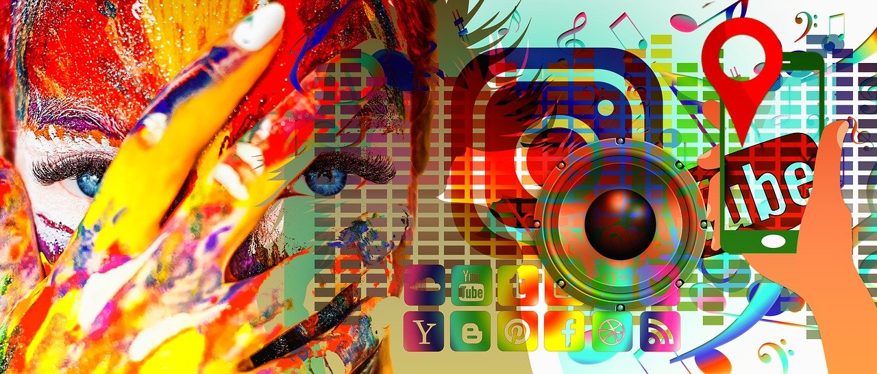 קולאג' אומנותי צבעוני בו רואים אייקונים של רשתות חברתיות ופנים מסתכלות על זה